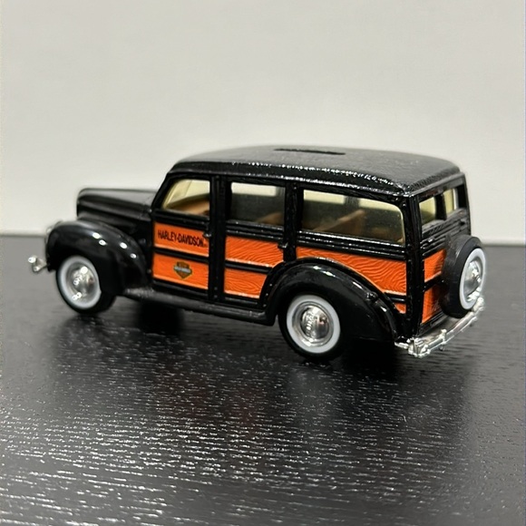 Harley-Davidson Vintage Collectable Die Cast Model Truck Coin Bank & Display Tin - Picture 6 of 10